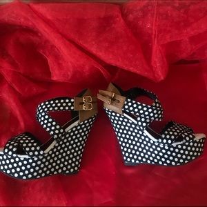 Miss Chelsea’s fun and cute polka-dot Qupid’s